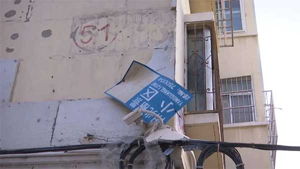 һ��(ch��ng)���L(f��ng)�^(gu��)���y��һС�^(q��)�≦���،Ӵ���eÓ����