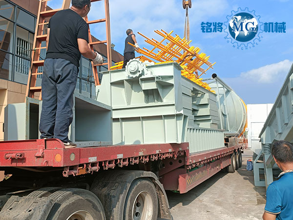 �Ͼ��{�~���F�ɷ�ɰ�{���a(ch��n)���b܇�F(xi��n)��